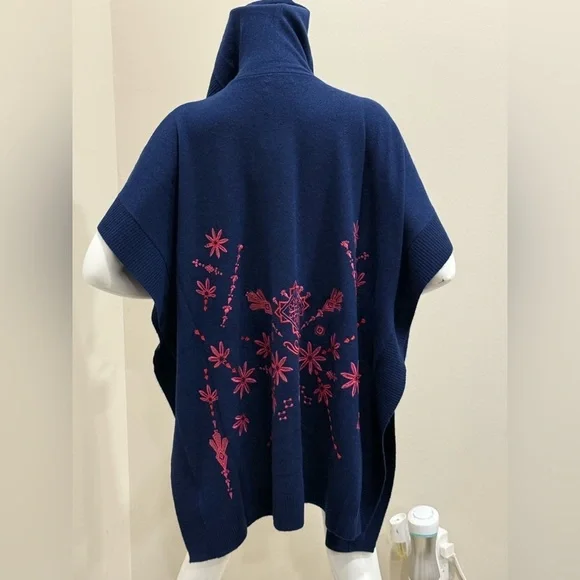 JOHNNY WAS
EMBROIDERED WOOL & CASHMERE
THE CLASSIC CAPE - Picture 9 of 15